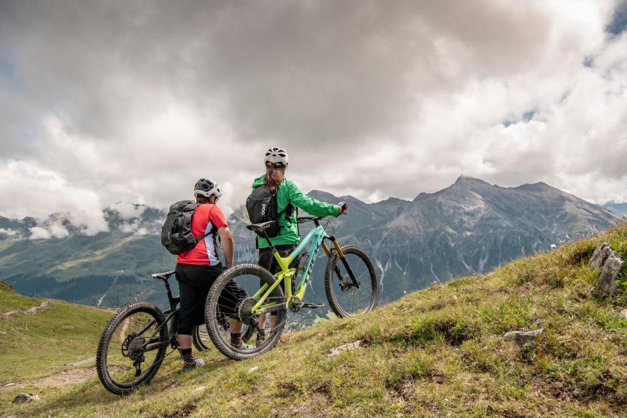 Sunstar Hotel Lenzerheide Bagian luar foto